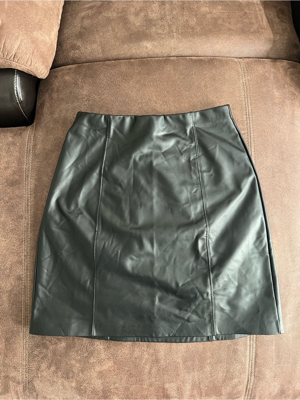 Olive + Oak Black Faux Leather Mini Skirt Size XS